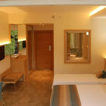 Отель Kervansaray 4*